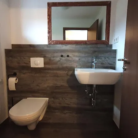 Kleine Bergstrasse 2 - Haus 1 *