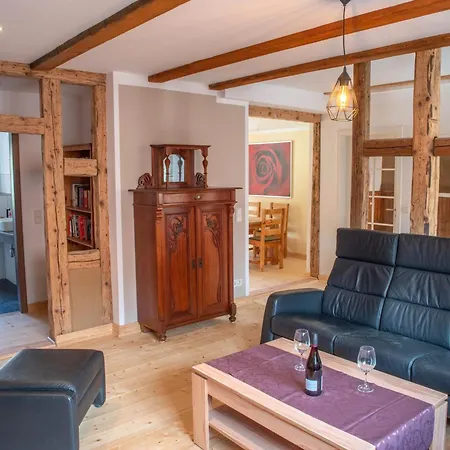 Дом отдыха Kleine Bergstrasse 2 - Haus 1 *